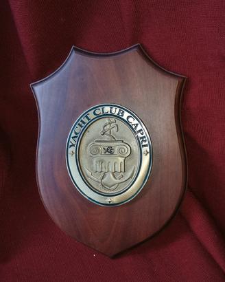 Crest YACHT CLUB CAPRI