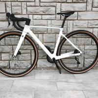 NUOVA Focus Izalco max Carbonio anche gravel