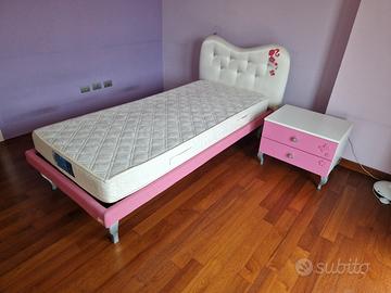 Letto singolo Barbie, materasso, comodino Barbie