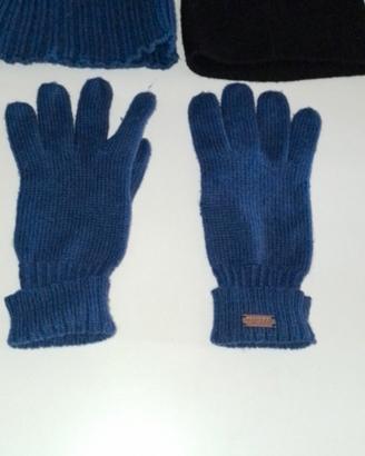 set di guanti con cappello 