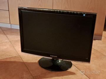 Monitor 23"