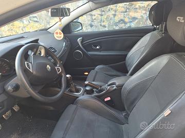 Auto marciante intera o a pezzi (senza targa)