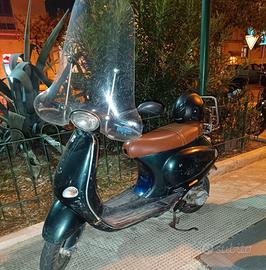 Vespa et 4 50