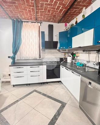 CASA SEMINDIPENDENTE A GASSINO TORINESE