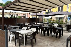Pizzeria in posizione centrale Travedona Monate