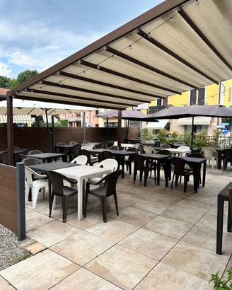 Pizzeria in posizione centrale Travedona Monate
