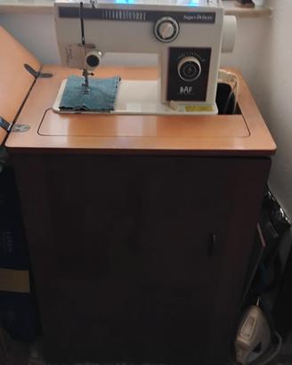 macchina da cucire BAF elettrica e a pedali