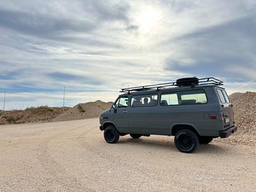 Chevrolet G30 4x4 Pathfinder Van