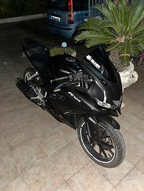 Yamaha yzf R125