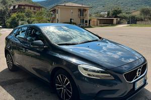 Volvo V40 anno 2016 120cv