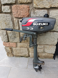 Fuoribordo Suzuki 2.2 hp