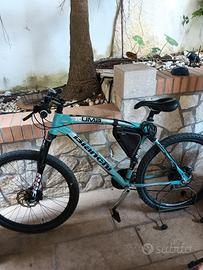 Mountain-bike Bianchi Kuga