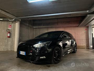 FORD FOCUS ST