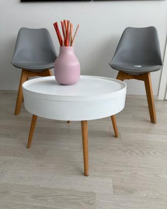 Tavolino rotondo bianco con gambe in legno