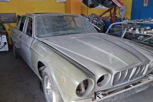Jaguar Sovereign 4235cc 161 kw 1986