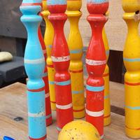 birilli giocattolo anni 60 in legno con pallina