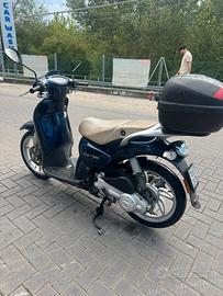 Scarabeo 50cc modelo 2017