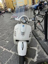 Vespa 250 GTS