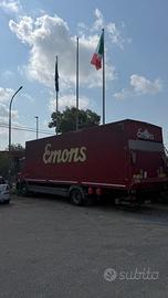 MERCEDES ATEGO - 18 PEDANE
