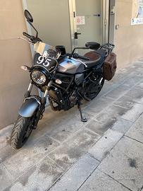 Yamaha XSR700