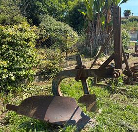 Aratro da scasso monovere Cantone