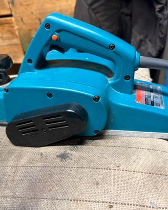 Pialla elettrica professionale Makita