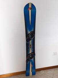 Snowboard F2 con attacchi Nidecker