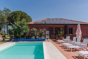 Villa singola con piscina a Castiglione di Sicilia