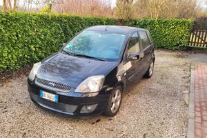 Ford Fiesta benzina e GPL