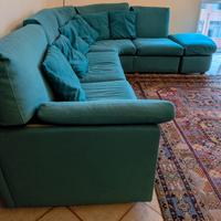 Divano ad angolo verde