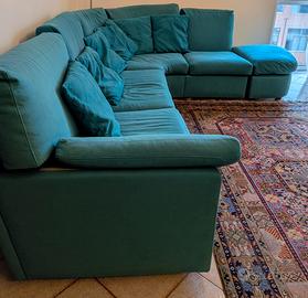 Divano ad angolo verde