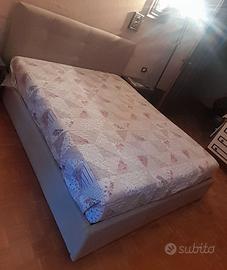 letto matrimoniale con materasso