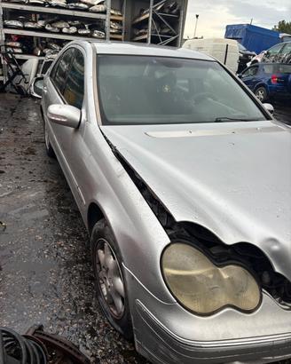 Mercedes classe c 220 diesel 2004 disponibili tutt