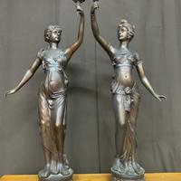 Coppia ancelle in bronzo
