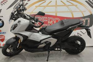 Honda X-ADV 750 Puco Blue usato, 11.851 km