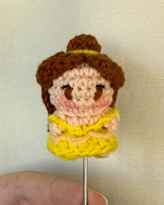 Mini amigurumi Belle