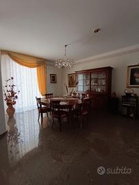 Appartamento di circa 220mq