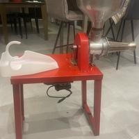 Passapomodoro elettrico