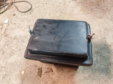Porta batteria auto