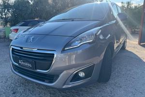 Peugeot 5008 1.6 HDi 115CV Allure 7 POSTI