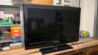 TV LED 32 POLLICI SAMSUNG MOD. UE32B6000VW