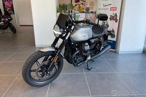 Moto Guzzi V7 - 2023