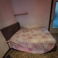 Letto una piazza e mezza + comodino e comò abbinat