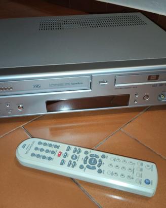 Combinati VHS +MASTERIZZATORE DVD RIVERSAMENTI