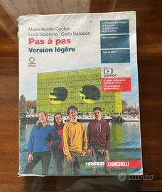 Libro scolastico Pas à pas
