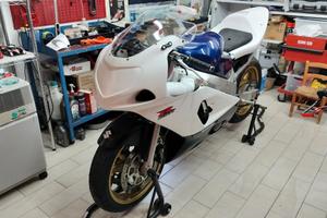 Suzuki gsxr 600 srad