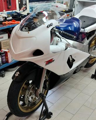 Suzuki gsxr 600 srad