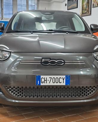 Fiat 500 500e Berlina 23,8 kWh Action