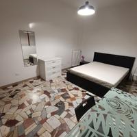 Camera singola grande