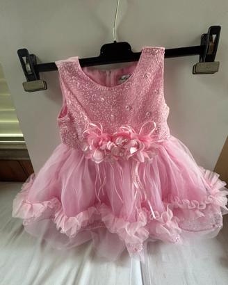 Delizioso vestitino per bambina in raso e tulle